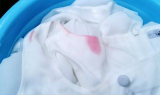 如何清洗被染色的衣服 怎样清洗被染色的衣服