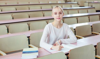 随风飘动的意思的意思 词语随风飘动的意思是什么