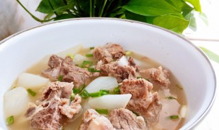 排骨炖白萝卜汤的做法 排骨炖白萝卜汤的做法步骤