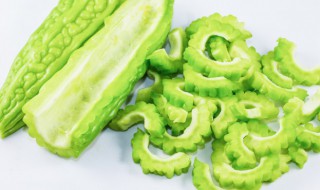 苦瓜瘦肉汤的做法 苦瓜瘦肉汤的烹饪方法