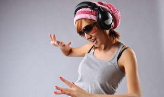 女儿情歌词是什么意思 歌曲女儿情歌词唱的是什么意思？