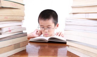 abcc式的四字词语有哪些 abcc式的四字词语及解释