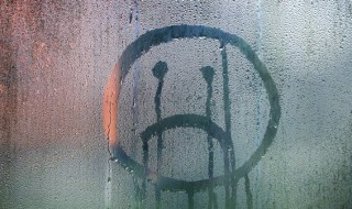 悲伤又励志的句子 比较伤感的励志句子