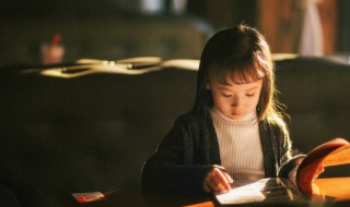 紫色英语单词怎么读 如何英语表达紫色