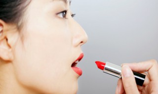 口红能吃吗时需要擦掉吗 口红能不能吃