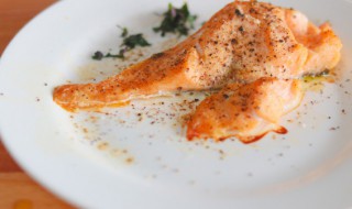 三文鱼沙拉做法 怎样做三文鱼沙拉