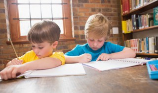 夜晚励志的句子致自己简短 夜晚努力励志的句子简短