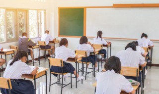 关于高考激励人心的句子大全 高三励志语录简短霸气