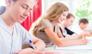 高考学生必看的励志句子 高考学生必看的励志句子有哪些