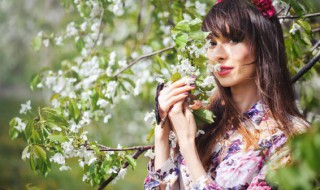 十句简单夸女人的话 关于十句简单夸女人的话