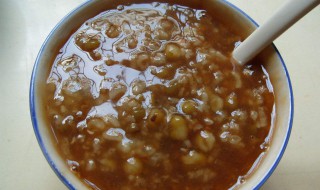 红糖绿豆小米粥的做法 红糖绿豆小米粥的做法介绍