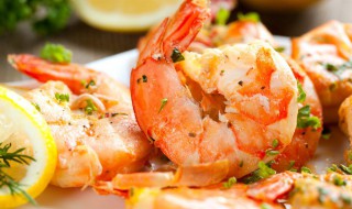 蒜蓉金针菇蒸虾的做法 蒜蓉金针菇蒸虾怎么做