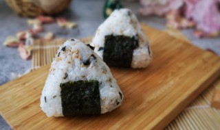 自制饭团的做法 自制饭团的好吃做法