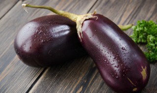 干煸豇豆烧茄子的做法 干煸豆角烧茄子怎么做