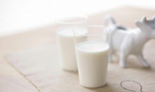 牛奶加热后变成了豆腐渣 牛奶加热后出现了豆腐渣状还能吃吗