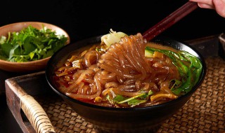 酸辣粉的做法及配料 简单又好吃的酸辣粉做法