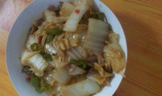 家常酸辣白菜的做法 具体需要什么辅料