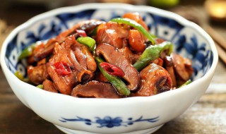 新鲜香菇炒熟后是酸的能吃吗 为什么会是酸的呢