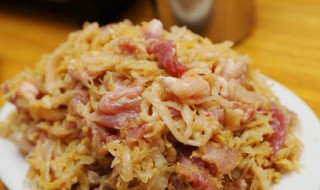 酸菜和什么炒好吃 酸菜配什么炒好吃