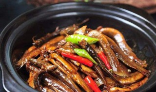 熬泥鳅的方法 家常水煮泥鳅是怎么做的呢