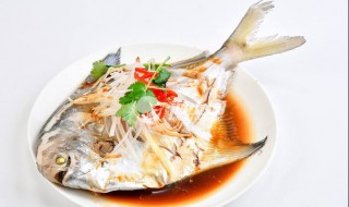 鱼不油炸可以怎么做 清蒸银鲳鱼做法