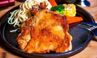 铁板鸡扒怎么做 铁板鸡扒做的方法