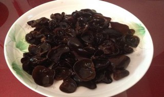 泡干黑木耳的方法 泡干黑木耳的方法简述