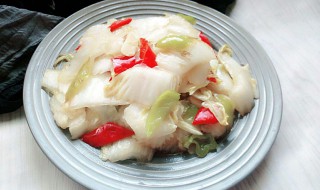 酸辣白菜怎么腌制方法 做的时候有什么辅料
