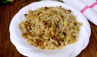 怎样做东北酸菜 做的时候有什么技巧