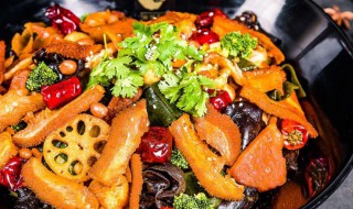 麻辣香锅的家常做法步骤 做麻辣香锅的步骤