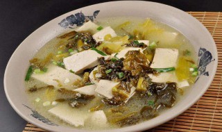 酸菜和豆腐能一起吃吗 酸菜和豆腐不能和什么一起吃