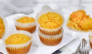 如何制作好吃的玉米面蛋糕杯 制作好吃的玉米面蛋糕杯