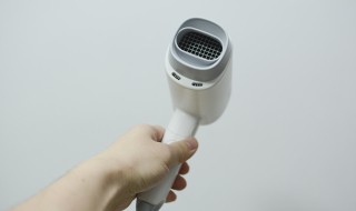 电吹风很响怎么回事 电吹风很响原因