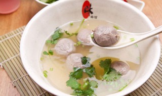 牛丸汤的做法 牛肉丸萝卜丝汤的步骤