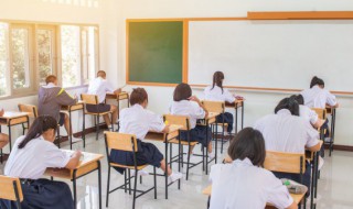 chair是什么意思 关于chair的双语例句