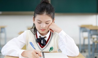 女生发捂脸是什么意思 女生发捂脸的含义