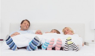 防止袜子顶破的窍门 穿袜子防穿孔方法分享