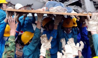 当地震来临时我们应该怎么做 当地震来临时逃生的方法