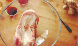 怎样炒猪皮好吃呢 炒猪皮好吃的方法