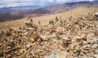 藏族用石头堆的是什么 藏族用石头堆的是啥