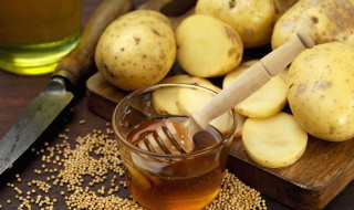 土豆泥虾球炒饭的做法 土豆泥炒饭的家常做法