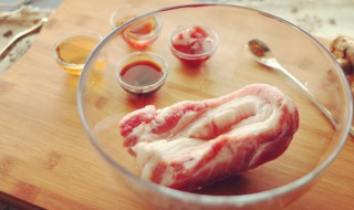 怎样拌猪肉饺子馅好吃 拌猪肉饺子馅的做法