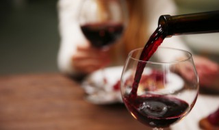 什么样的红酒适合女生喝 哪种红酒适合女生喝