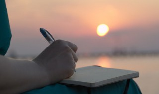 占水的占组词 有关占组词