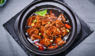 怎样焖牛腩好吃 焖牛腩好吃的做法介绍