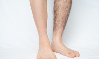 女人的腿毛特别旺是什么原因 为什么女人的腿毛特别旺