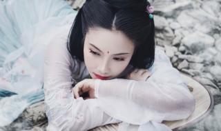 祝女人青春永驻的短句 祝福女性青春永远在的句子