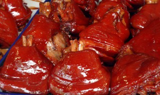 带把肘子的做法 如何做带把肘子