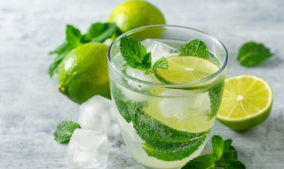 柠檬片可以加冰糖吗 柠檬片加冰糖可以吗