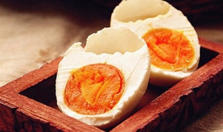 咸鸭蛋的腌制方法 教你怎样腌制黄泥咸鸭蛋